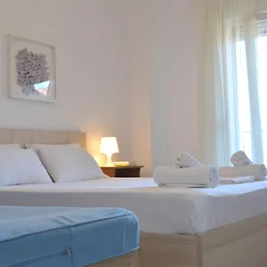 https://elthea-afytos-central-studios.hotelschalkidiki.net